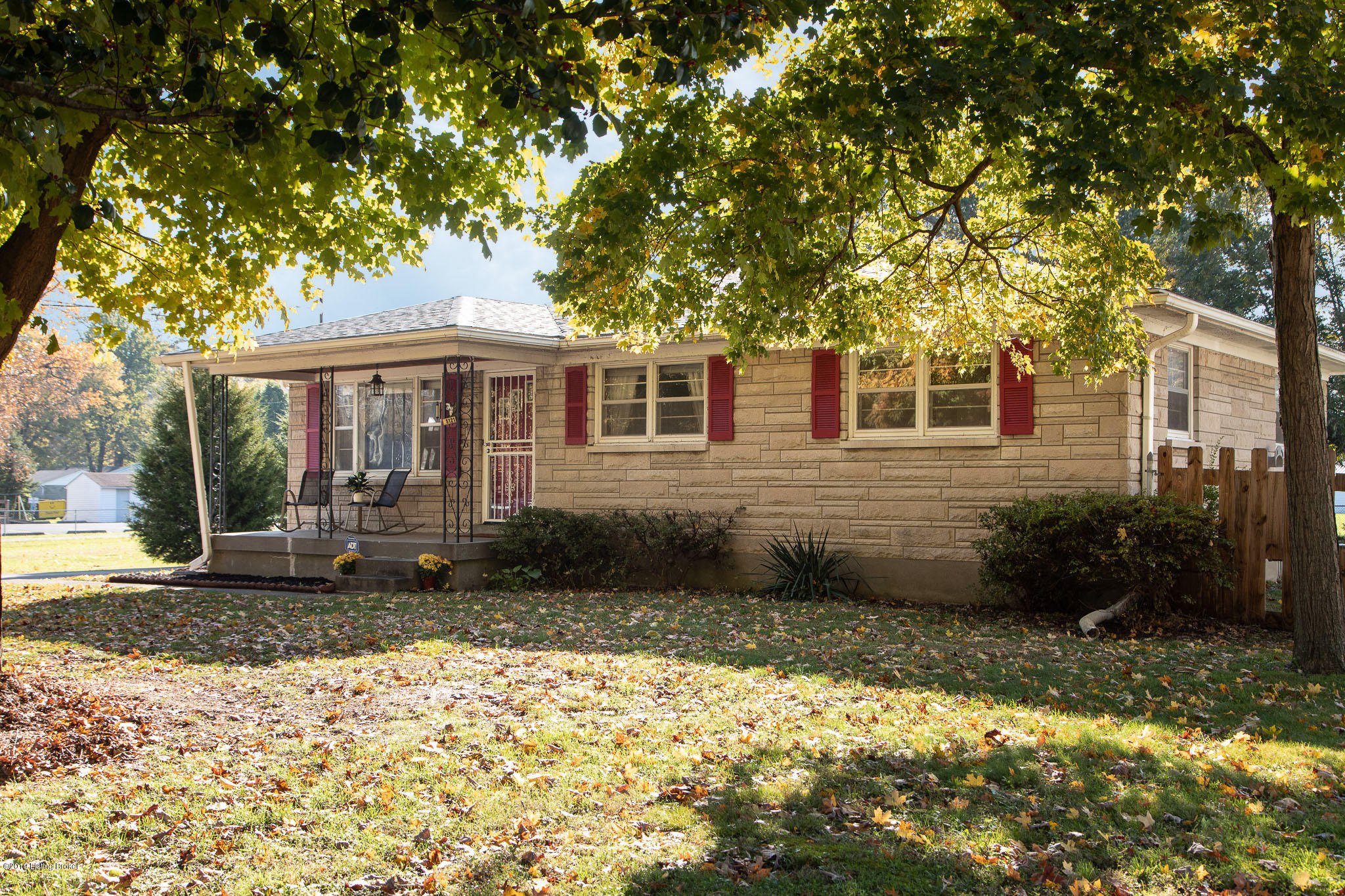 5121 Cane Run Road Louisville, KY 40216 - Photo 3 of 56 5121CaneRun003