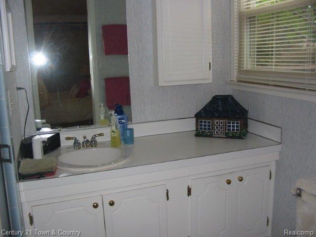 430 Millstone Court Rochester, MI 48309 - Photo 15 of 25 15