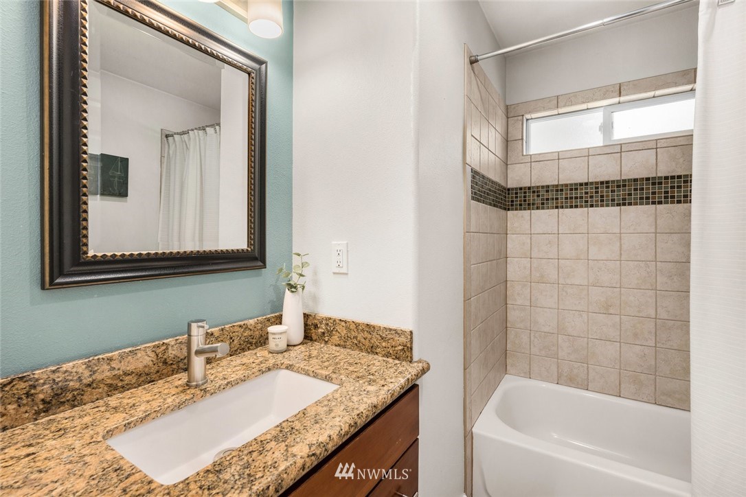 9822 41st Avenue Southwest Seattle, WA 98136 - Photo 14 of 27 Gallery Image 14
