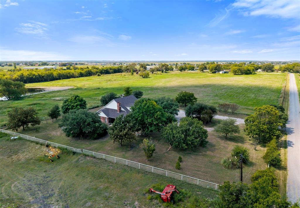 9520 Cr 262 Crandall Tx 75114 Crandall, TX 75114 - Photo 8 of 18 an aerial view of a houses with outdoor space and swimming pool