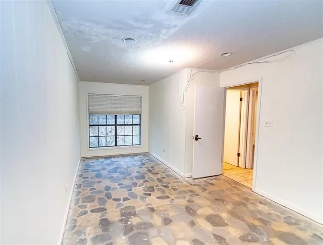 $210,000 | 220 Woodland Drive, Oakdale, LA 71463