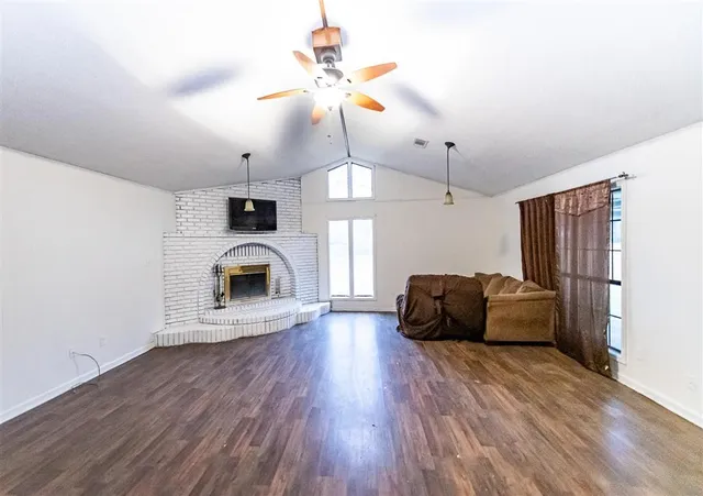 $210,000 | 220 Woodland Drive, Oakdale, LA 71463