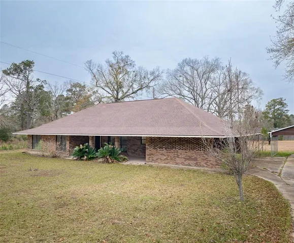 $210,000 | 220 Woodland Drive, Oakdale, LA 71463