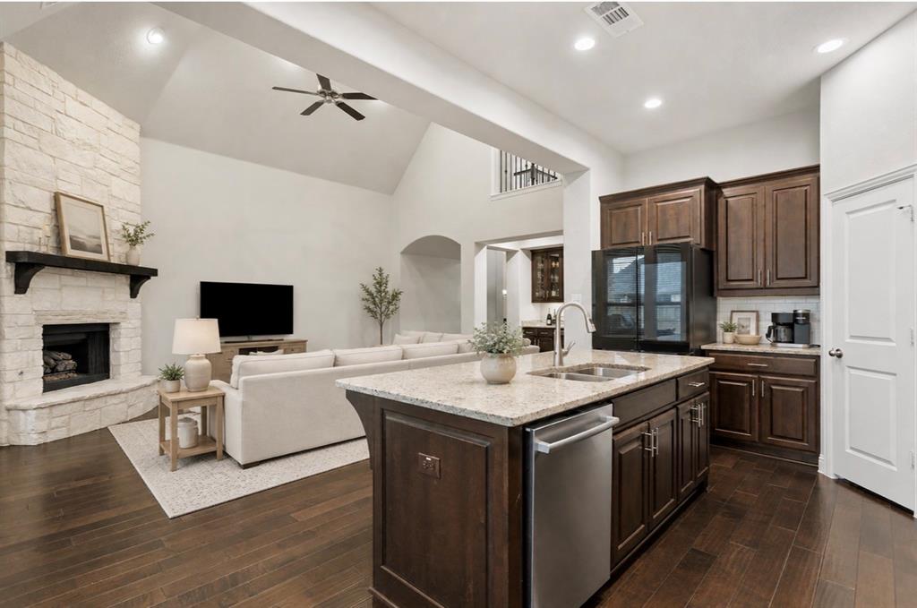 1003 Fenwick Lane Forney, TX 75126 - Photo 12 of 37
