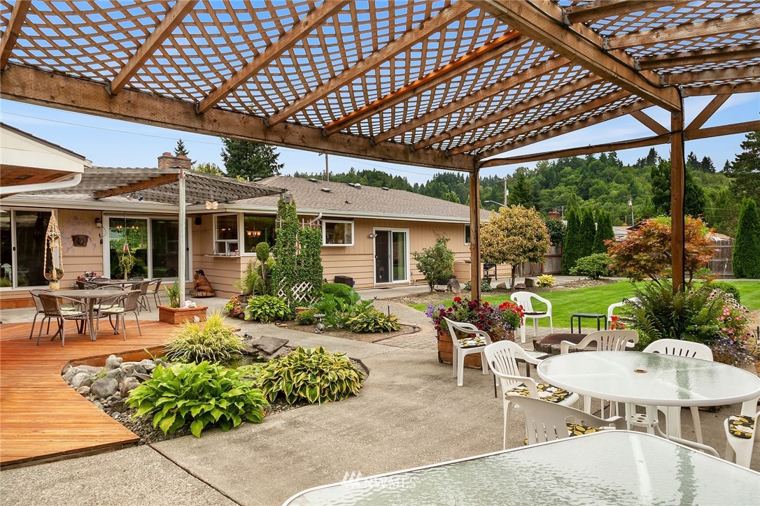 3909 Southeast 11th Street Renton, WA 98058 - Photo 22 of 25 Gallery Image 22