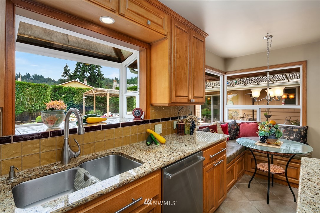 3909 Southeast 11th Street Renton, WA 98058 - Photo 8 of 25 Gallery Image 8