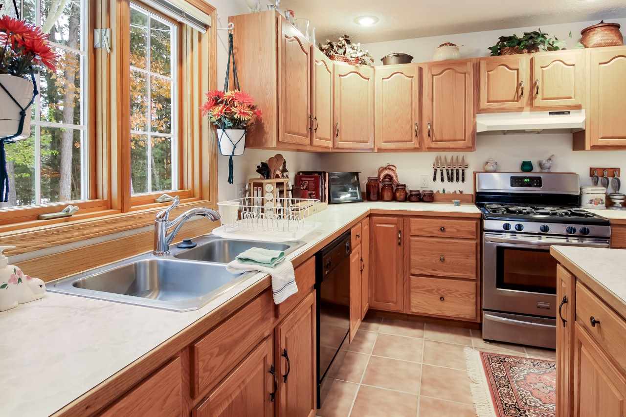 9147 Shorter Lake Road Traverse City, MI 49684 - Photo 9 of 26 1869847-8.JPG