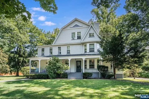 $1,600,000 | 163 Park Street, Montclair, NJ 07042