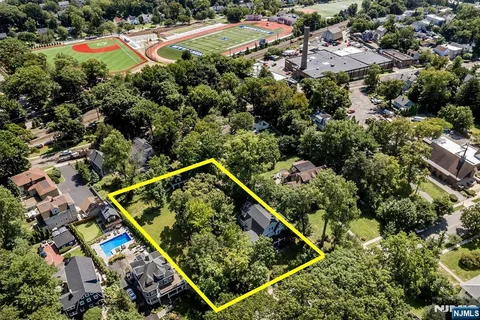 $1,600,000 | 163 Park Street, Montclair, NJ 07042