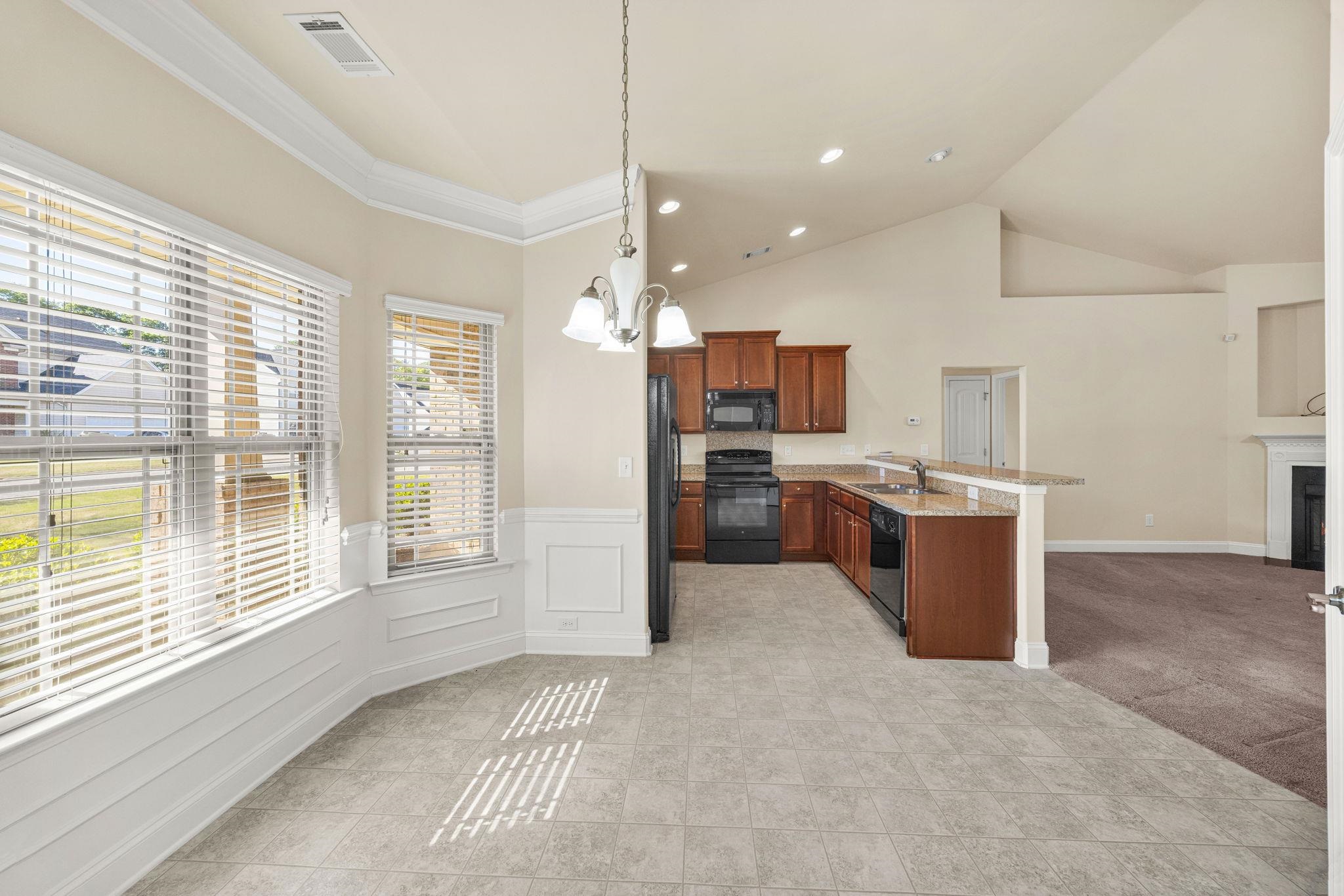 438 Slate Drive Boiling Springs, SC 29316 - Photo 8 of 50