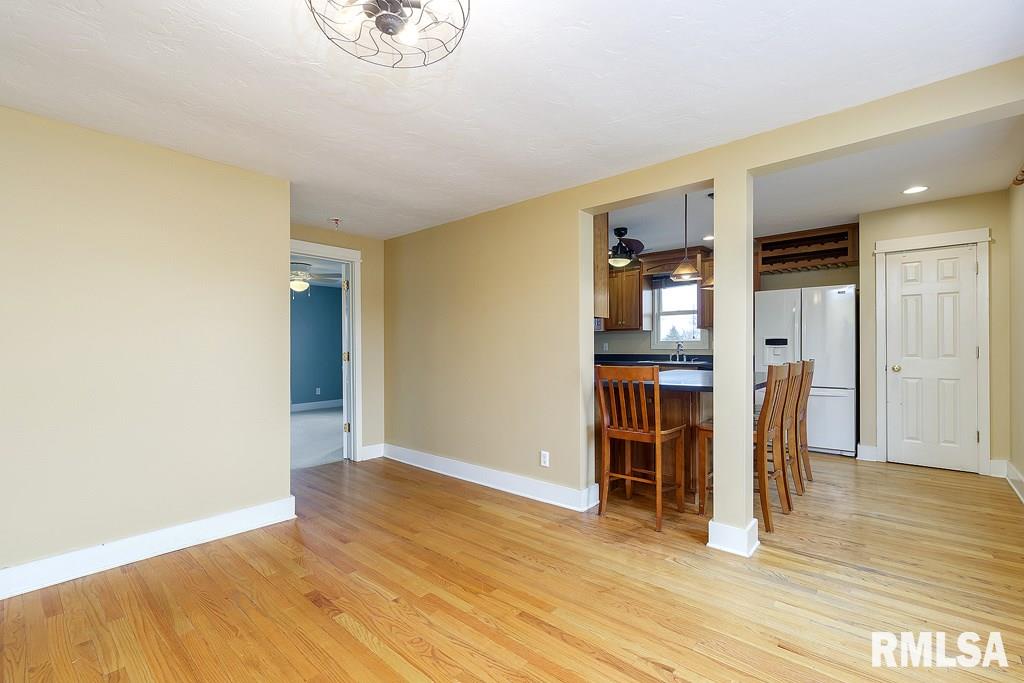9216 140th Street West Taylor Ridge, IL 61284 - Photo 12 of 24