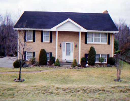6 Rose Street McKees Rocks, PA 15136 - Photo 1 of 1