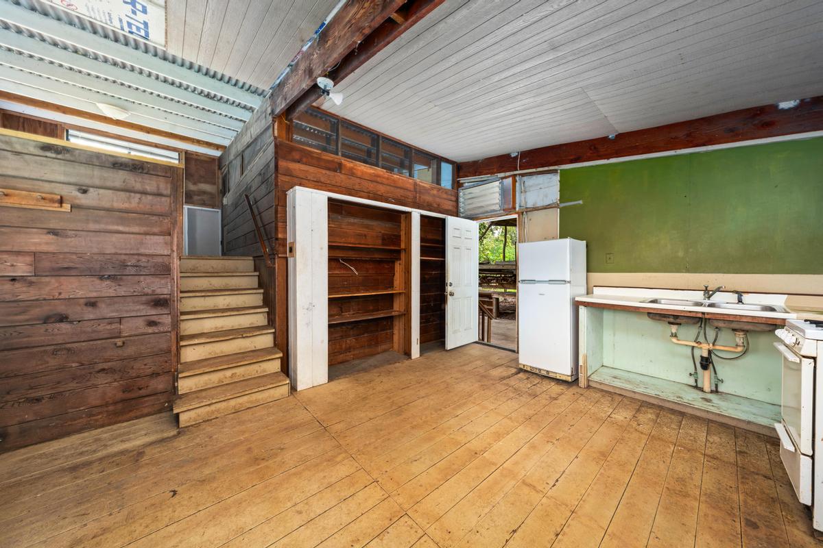 88-2497 Milolii Road Captain Cook, HI 96704 - Photo 26 of 30 a view of a hardwood & utility room