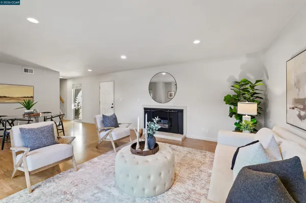 $3,800 | 1746 Candelero Court, Walnut Creek, CA 94598