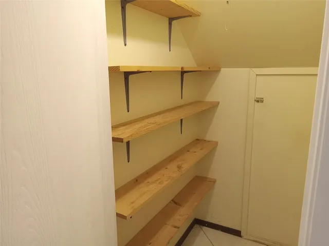 $1,495 | 910 East Meadowmere Lane, Austin, TX 78758