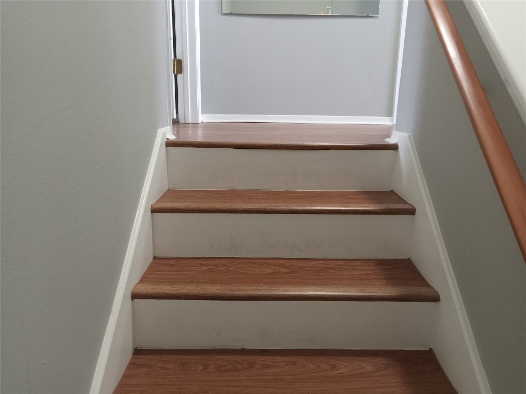 910 East Meadowmere Lane Austin, TX 78758 - Photo 16 of 27 unknown