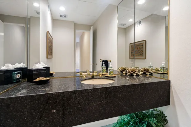 $2,195,000 | 443 Tomahawk Drive, Palm Desert, CA 92211