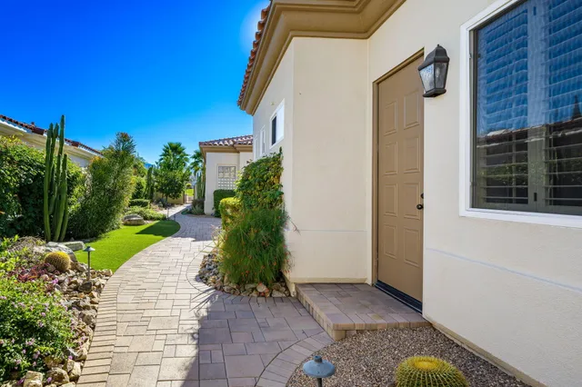 $2,195,000 | 443 Tomahawk Drive, Palm Desert, CA 92211