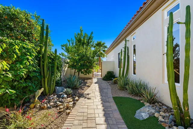$2,195,000 | 443 Tomahawk Drive, Palm Desert, CA 92211