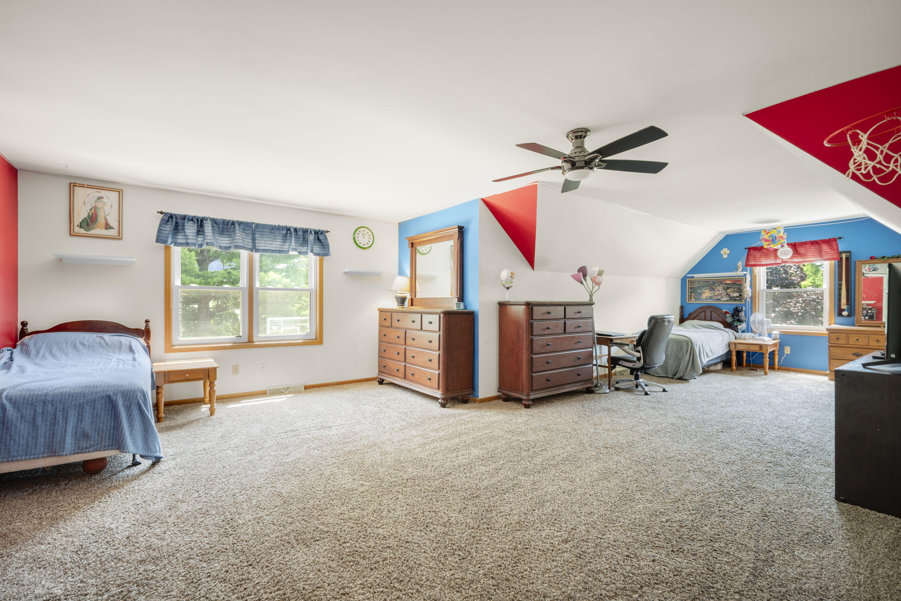 149 Hickory Drive Delafield, WI 53018 - Photo 23 of 43 23_imgDSC03244