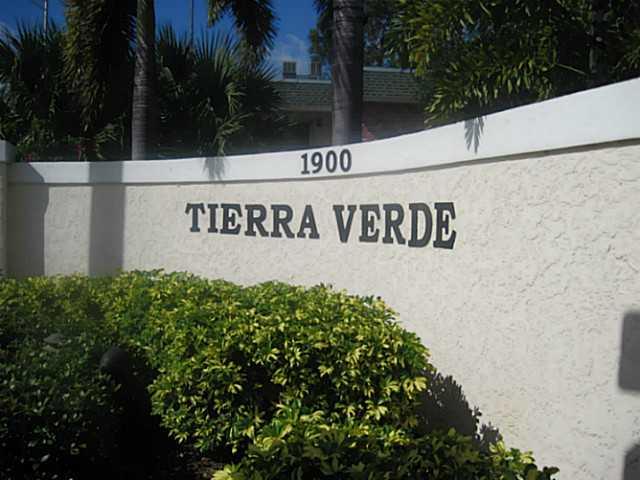 1900 South Kanner Highway, Unit 3104 Stuart, FL 34994 - Photo 2 of 20 a view of outdoor space with sign board