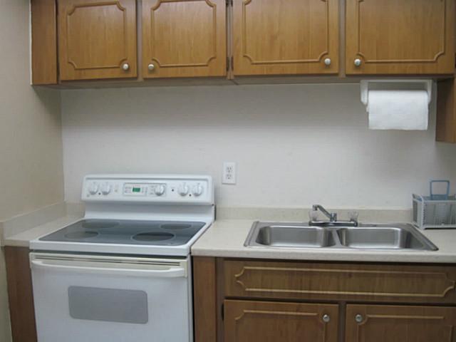 1900 South Kanner Highway, Unit 3104 Stuart, FL 34994 - Photo 10 of 20 a utility room with dryer and washer