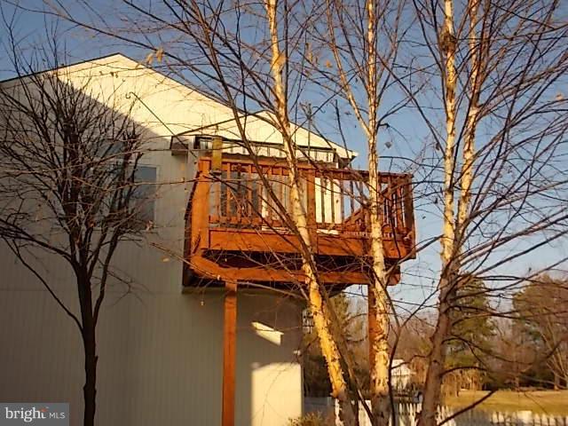 836 Luthardt Road Baltimore, MD 21220 - Photo 22 of 26 Deck Off in Law Suite