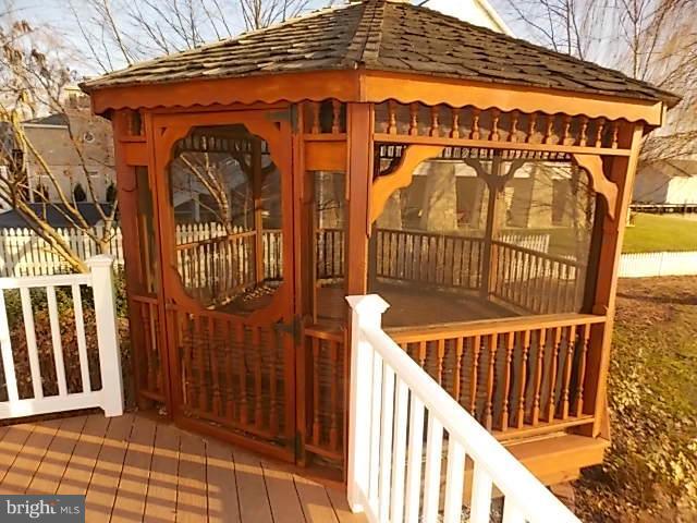 836 Luthardt Road Baltimore, MD 21220 - Photo 6 of 26 Exterior (Gezebo)