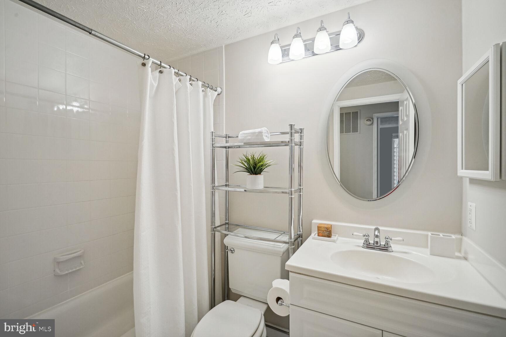 6311 Falling Brook Drive Burke, VA 22015 - Photo 26 of 39