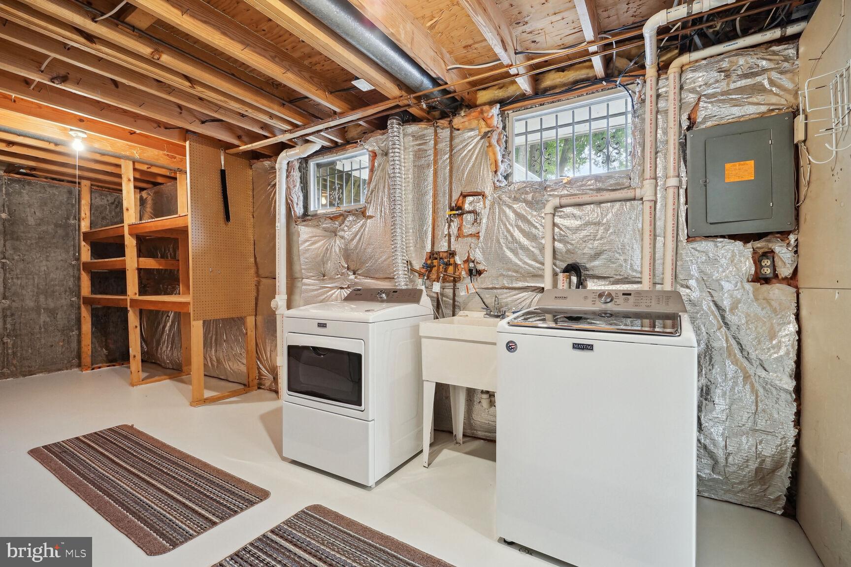 6311 Falling Brook Drive Burke, VA 22015 - Photo 32 of 39