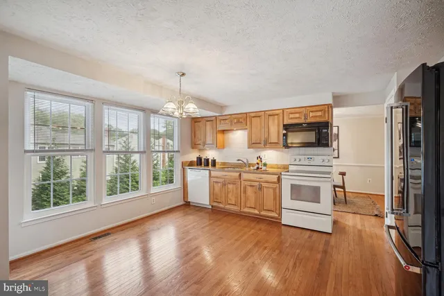 $3,800 | 6311 Falling Brook Drive, Burke, VA 22015