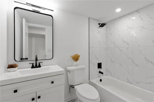 $265,000 | 3440 East 63rd Street, Kansas City, MO 64130