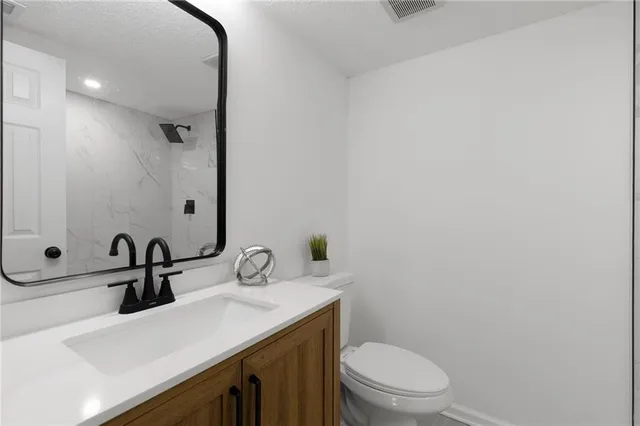 $265,000 | 3440 East 63rd Street, Kansas City, MO 64130