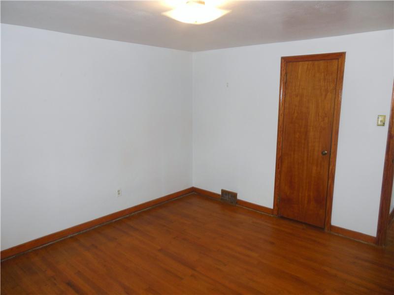 4205 Millington Road Greenfield, PA 15217 - Photo 14 of 20 Bedroom.