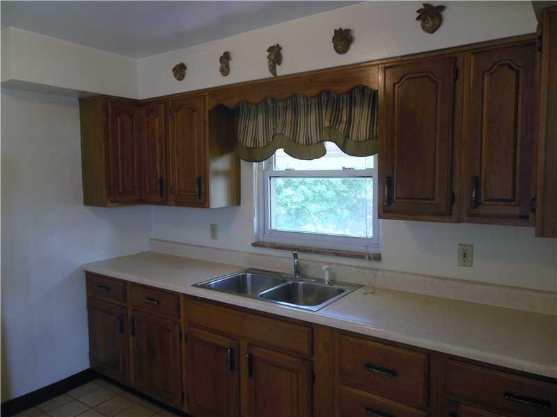 4205 Millington Road Greenfield, PA 15217 - Photo 9 of 20 Kitchen.