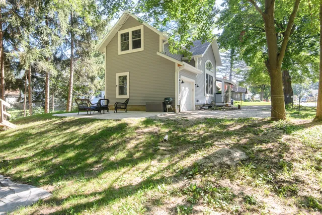 $359,900 | 631 Bakertown Drive, Sullivan, WI 53178