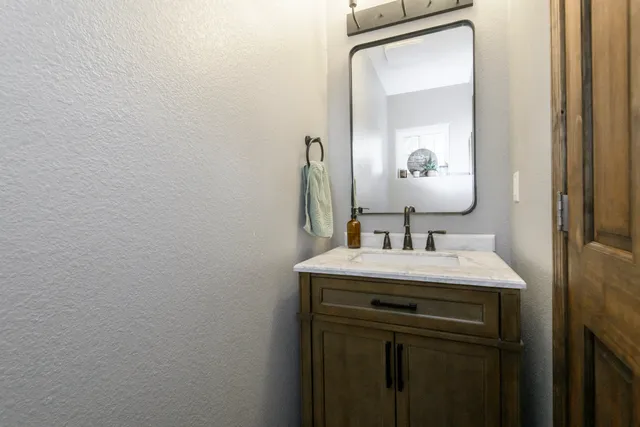 $359,900 | 631 Bakertown Drive, Sullivan, WI 53178