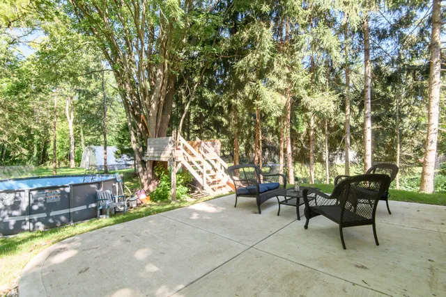 $359,900 | 631 Bakertown Drive, Sullivan, WI 53178