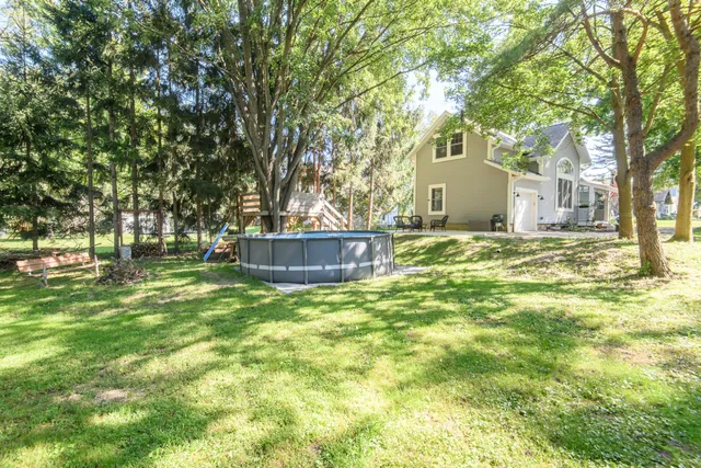 $359,900 | 631 Bakertown Drive, Sullivan, WI 53178