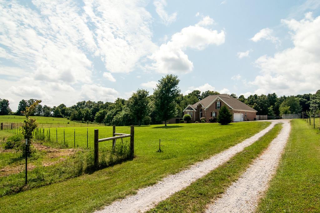 283 Fairview Road Dickson, TN 37055 - Photo 3 of 30 Gallery Image 3