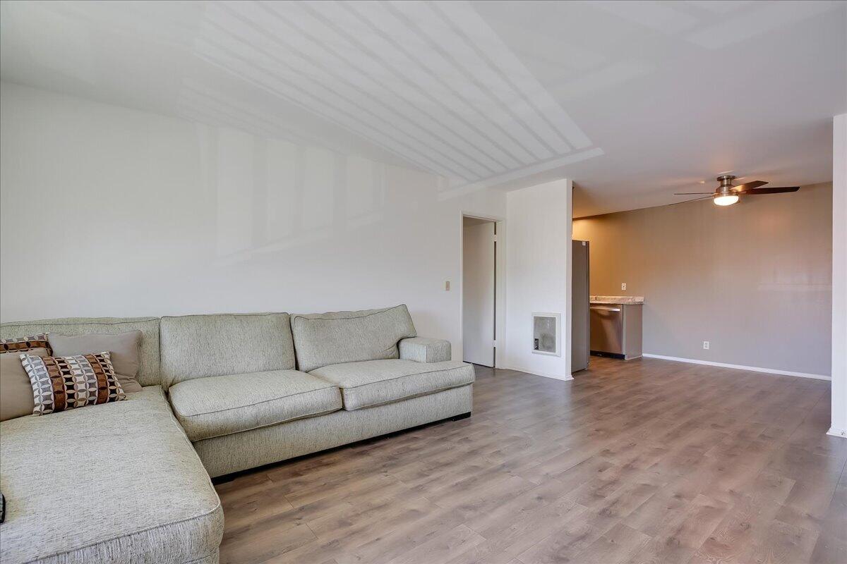 47 Dearborn Place, Unit 26 Goleta, CA 93117 - Photo 5 of 17 Living Room