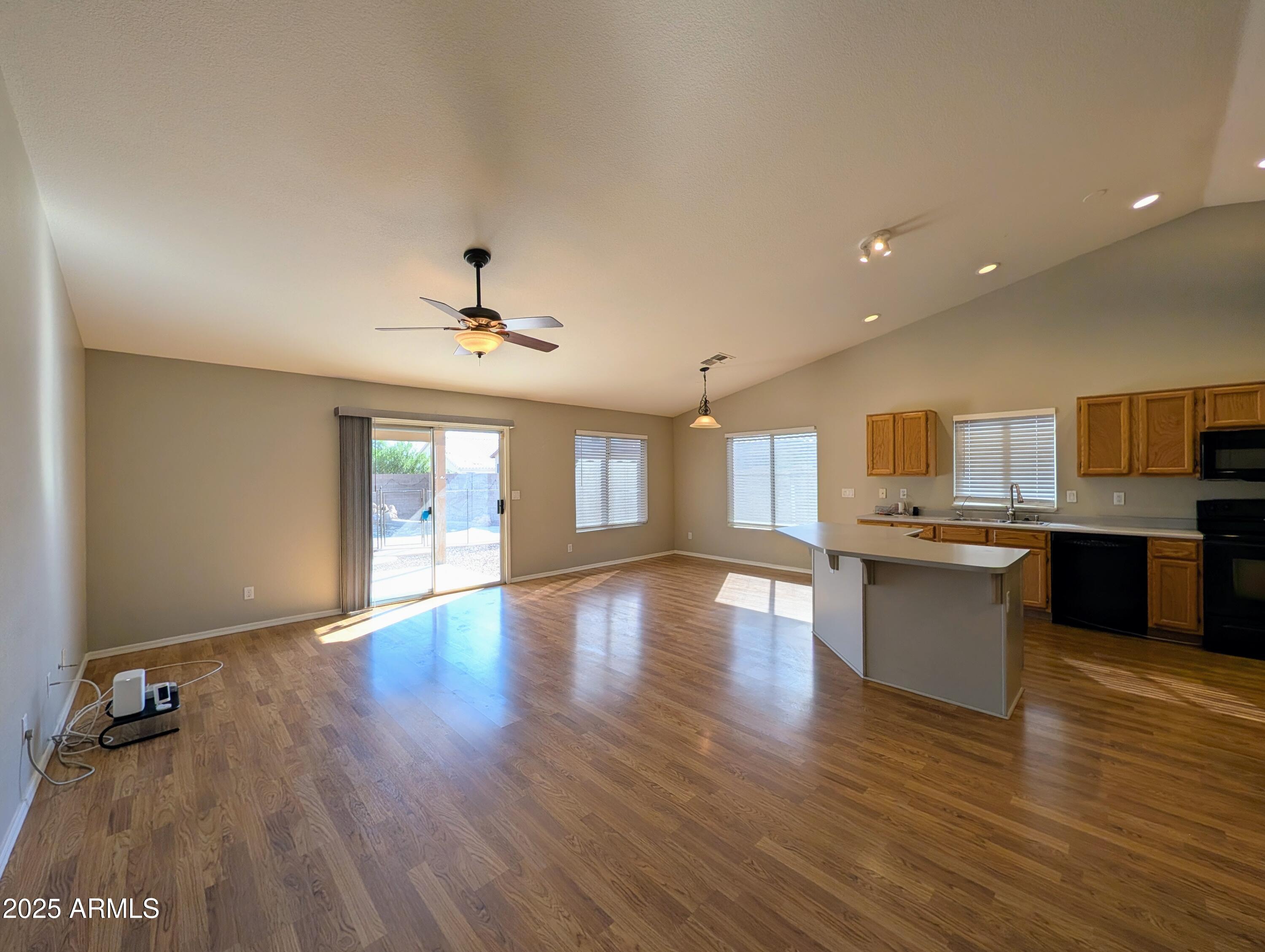 8639 West Fullam Street Peoria, AZ 85382 - Photo 12 of 73 8639 W FULLAM ST