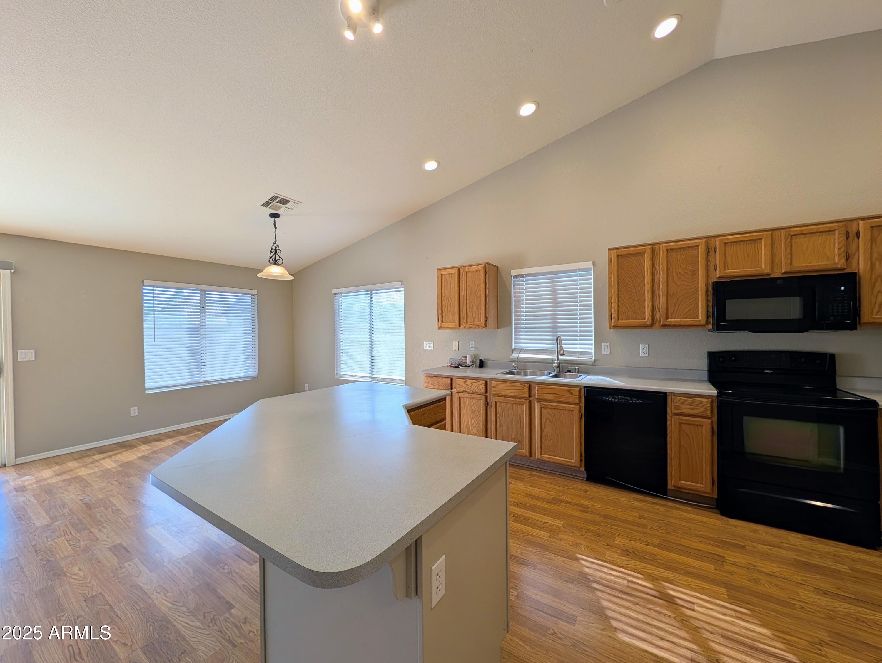 8639 West Fullam Street Peoria, AZ 85382 - Photo 16 of 73 8639 W FULLAM ST