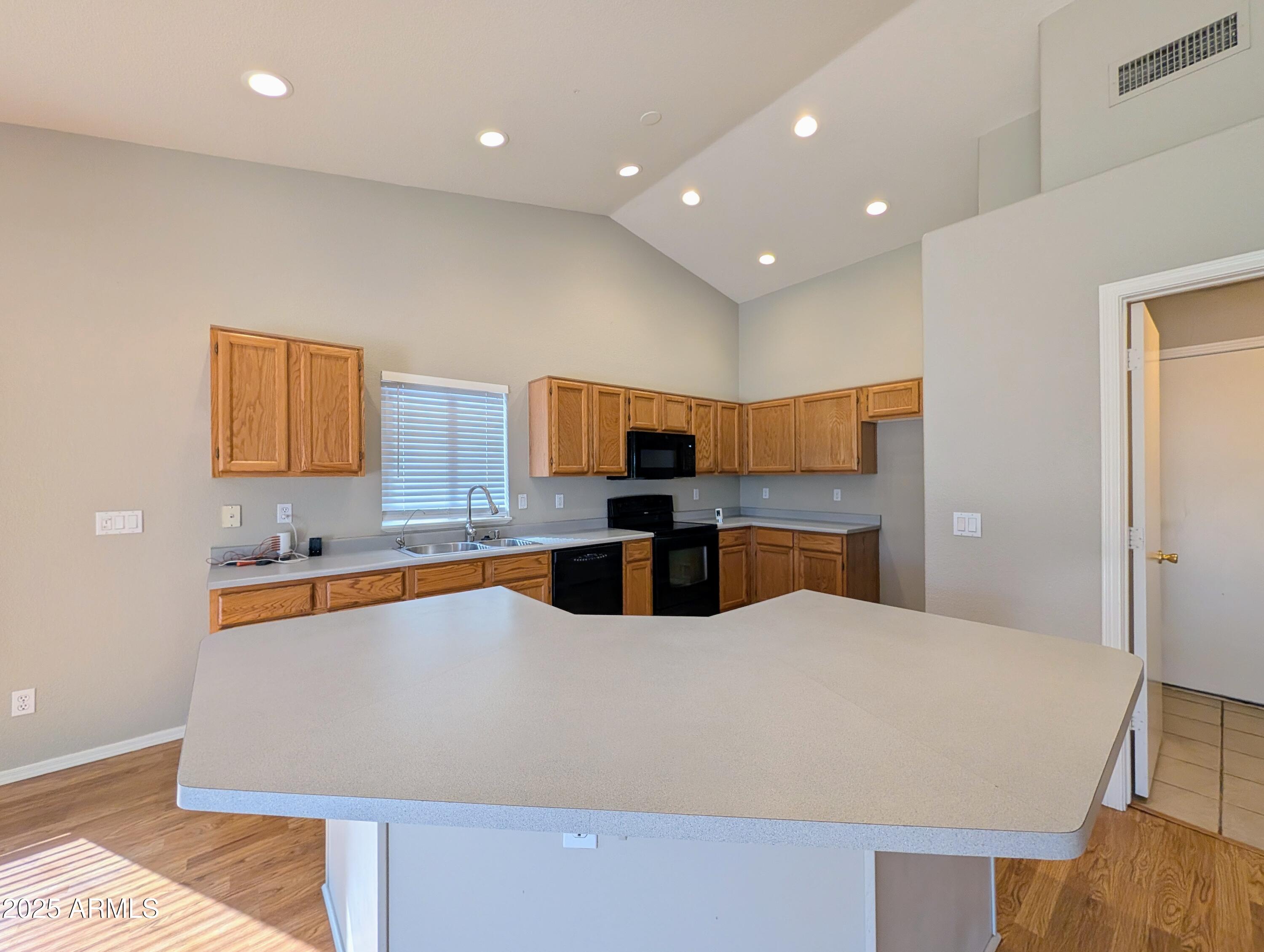 8639 West Fullam Street Peoria, AZ 85382 - Photo 17 of 73 8639 W FULLAM ST