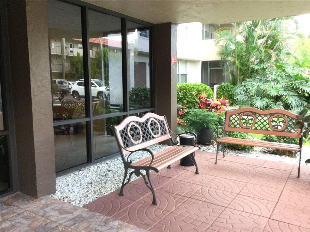 777 South Federal Highway, Unit 511RP Pompano Beach, FL 33062 - Photo 15 of 37 a outdoor space with a couch and chairs