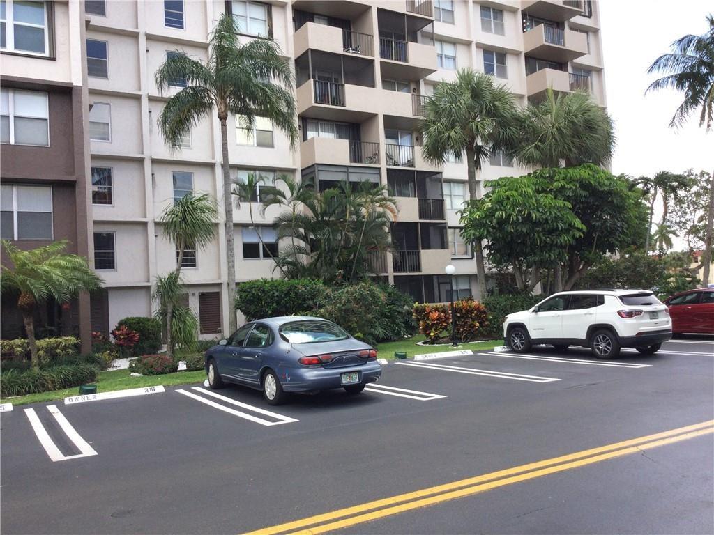 777 South Federal Highway, Unit 511RP Pompano Beach, FL 33062 - Photo 29 of 37 a view of a street that has couple of cars parked on the road