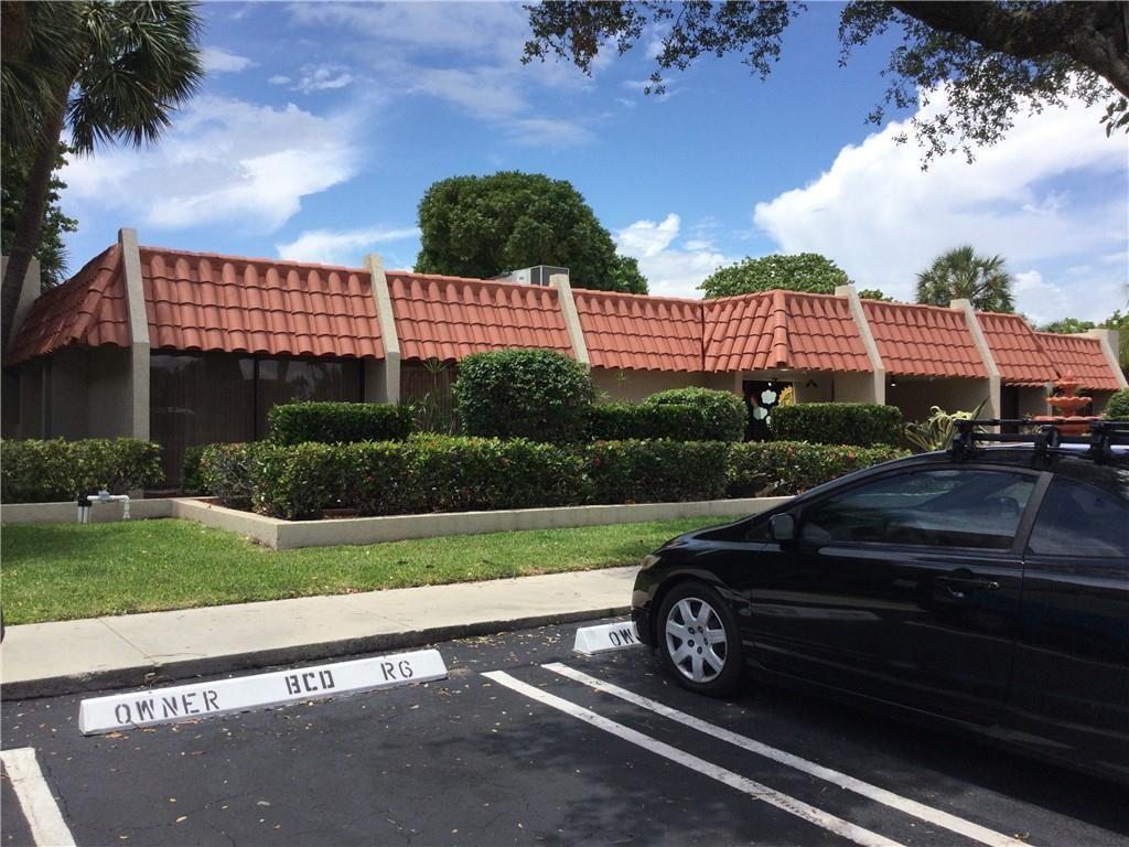 777 South Federal Highway, Unit 511RP Pompano Beach, FL 33062 - Photo 30 of 37 a view of a car is parked on the side of the road