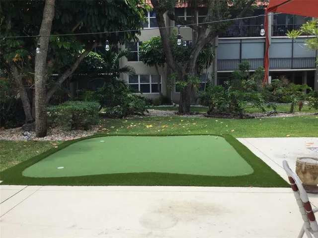 $2,000 | 777 South Federal Highway, Unit 511RP, Pompano Beach, FL 33062