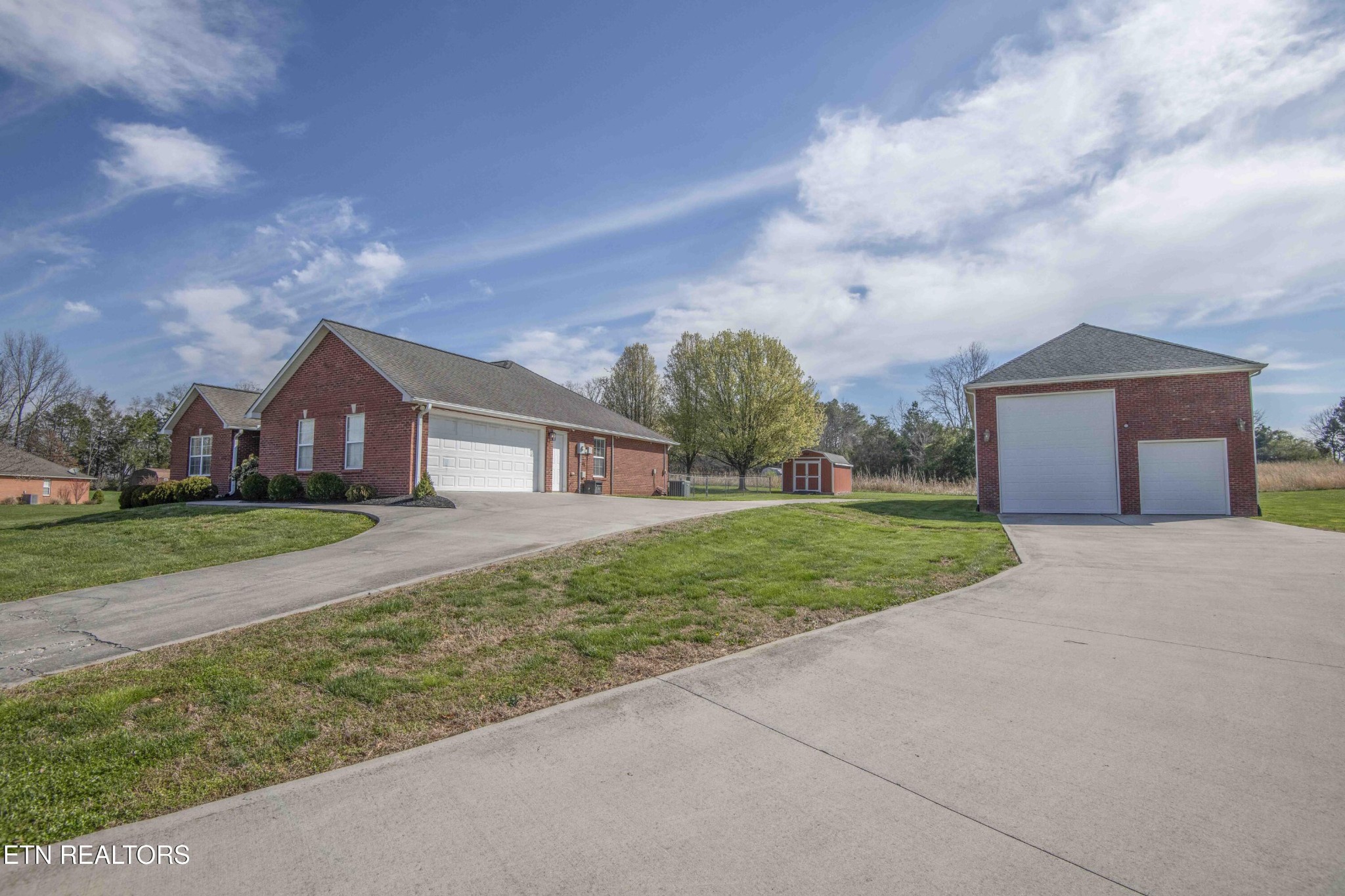 9656 Captain Smith Lane Corryton, TN 37721 - Photo 3 of 52
