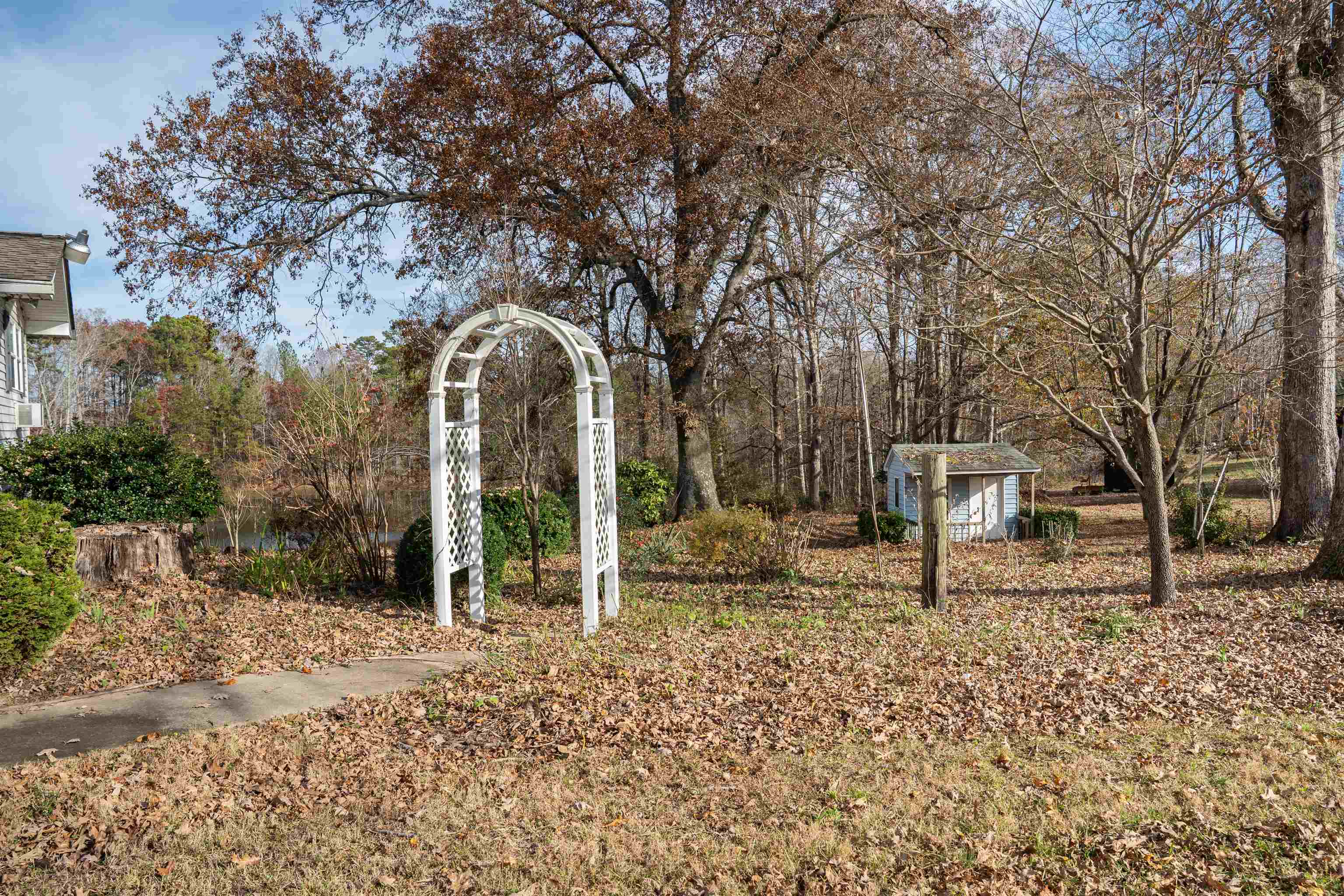 490 Hickory Nut Road Inman, SC 29349 - Photo 6 of 32